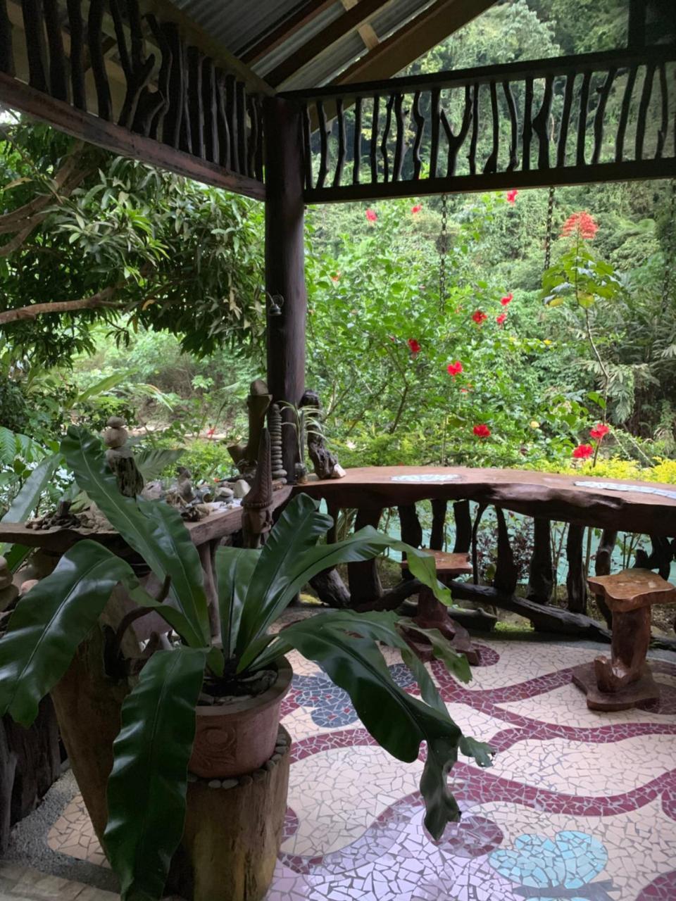 Kupu Kupu Garden Guest House & Cafe بوكيت لاوانج المظهر الخارجي الصورة