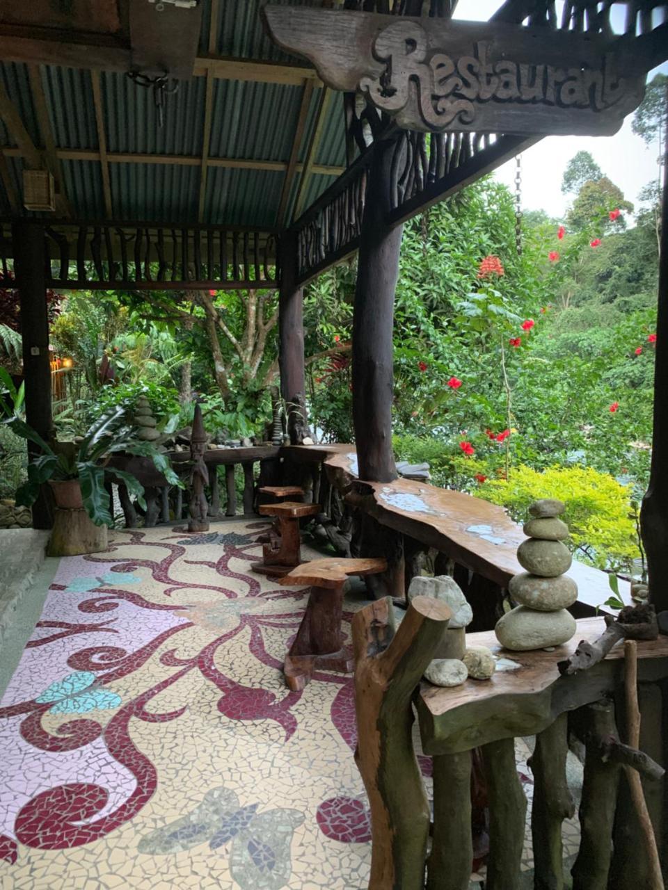 Kupu Kupu Garden Guest House & Cafe بوكيت لاوانج المظهر الخارجي الصورة